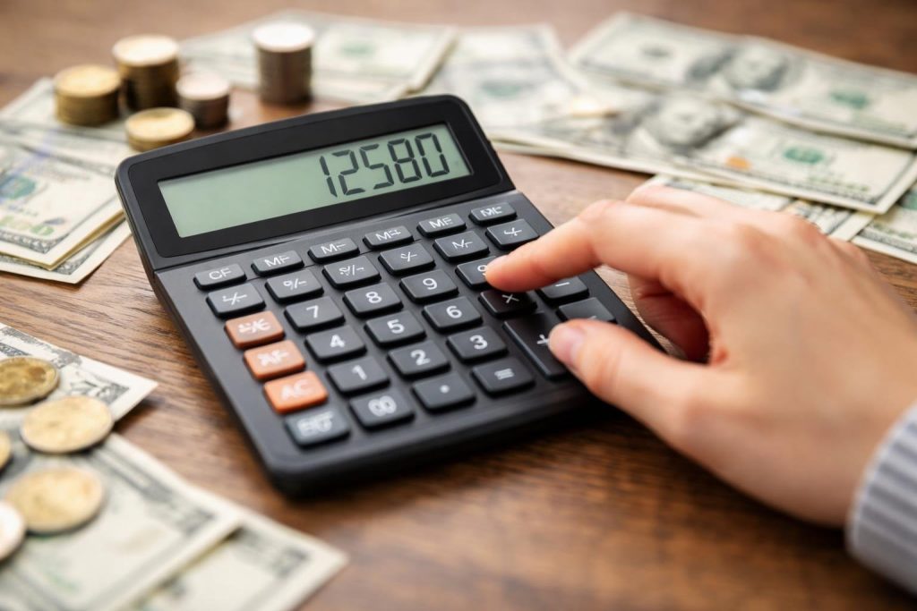 main-calculatrice-table-billets-pieces