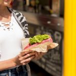 Pourquoi opter pour une remorque food truck quand on se lance ?